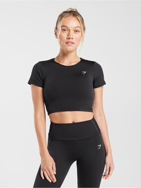 3/$25 Gymshark Everyday CapSleeve Cropped T Shirt